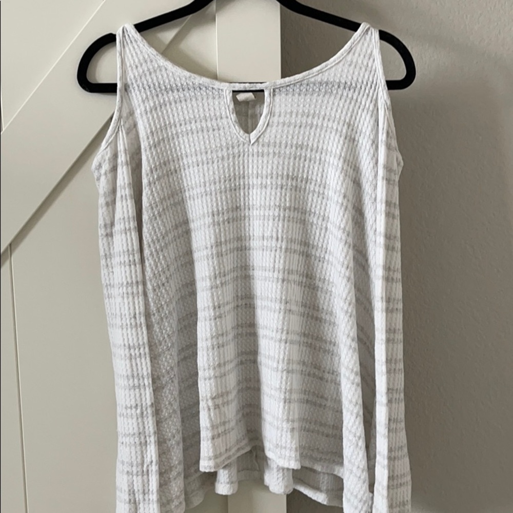 Cold shoulder casual top